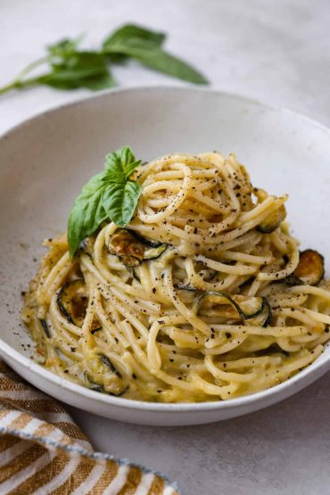 Spaghetti alla Nerano (Stanley Tucci Zucchini Pasta)