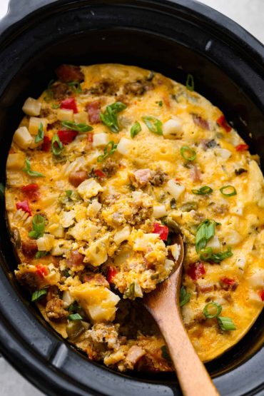 Slow Cooker Breakfast Casserole