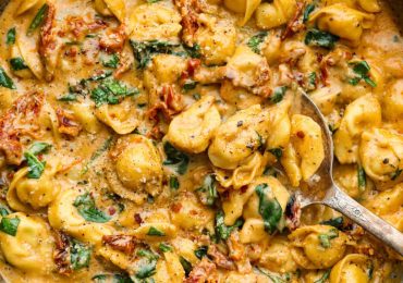 One-Pan Marry Me Tortellini