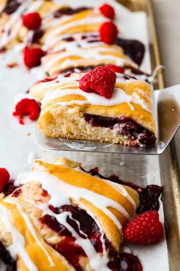 Raspberry Cream Cheese Crescent Ring